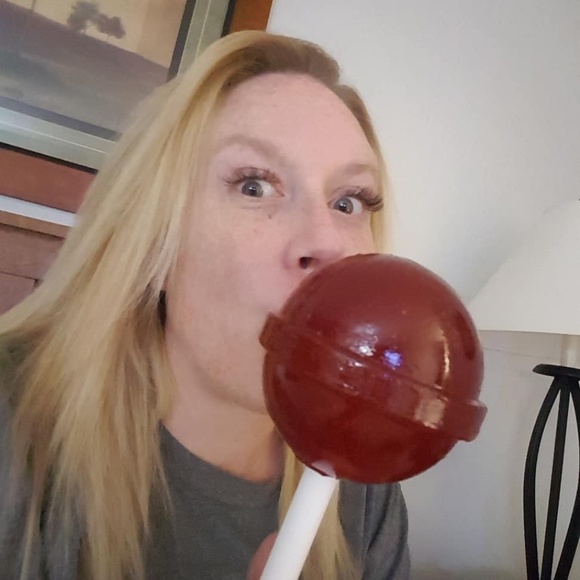 Meet the Posher - Picture 2 of 3